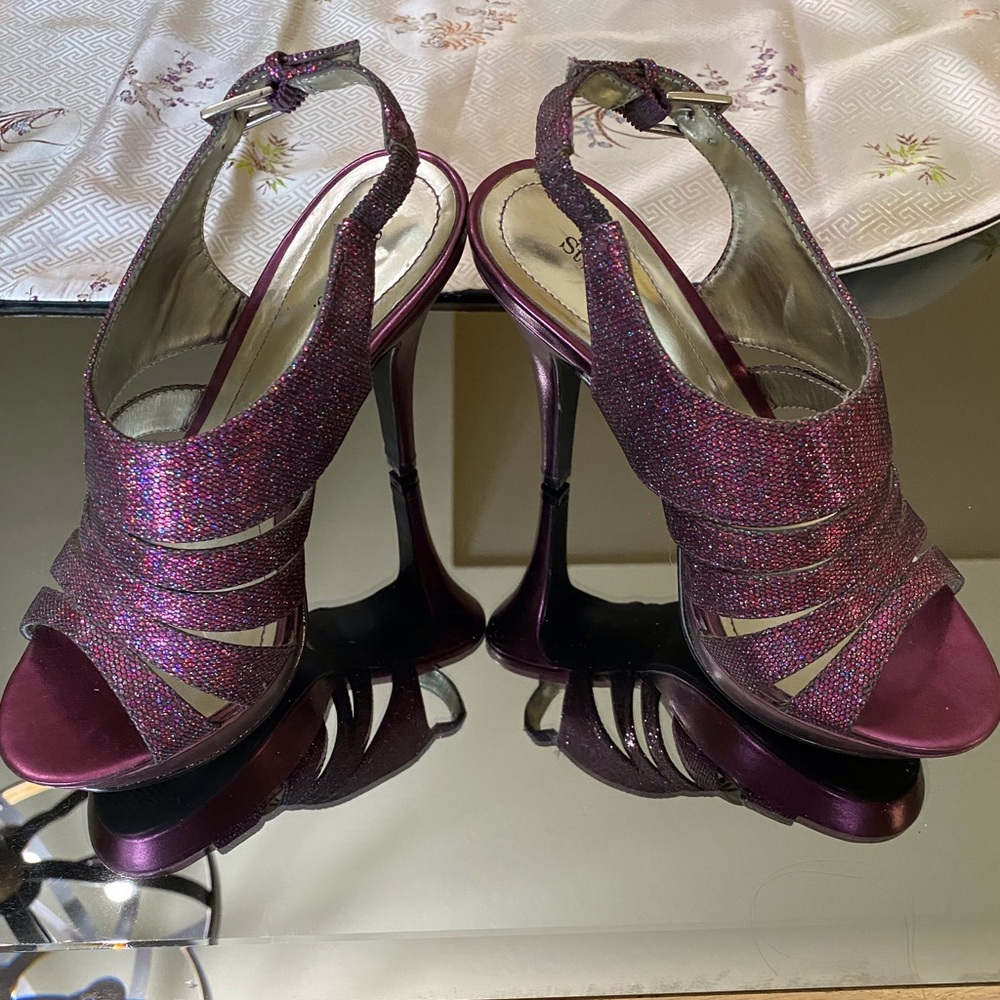 Beautiful Style & Co. Heels/Platform sandals